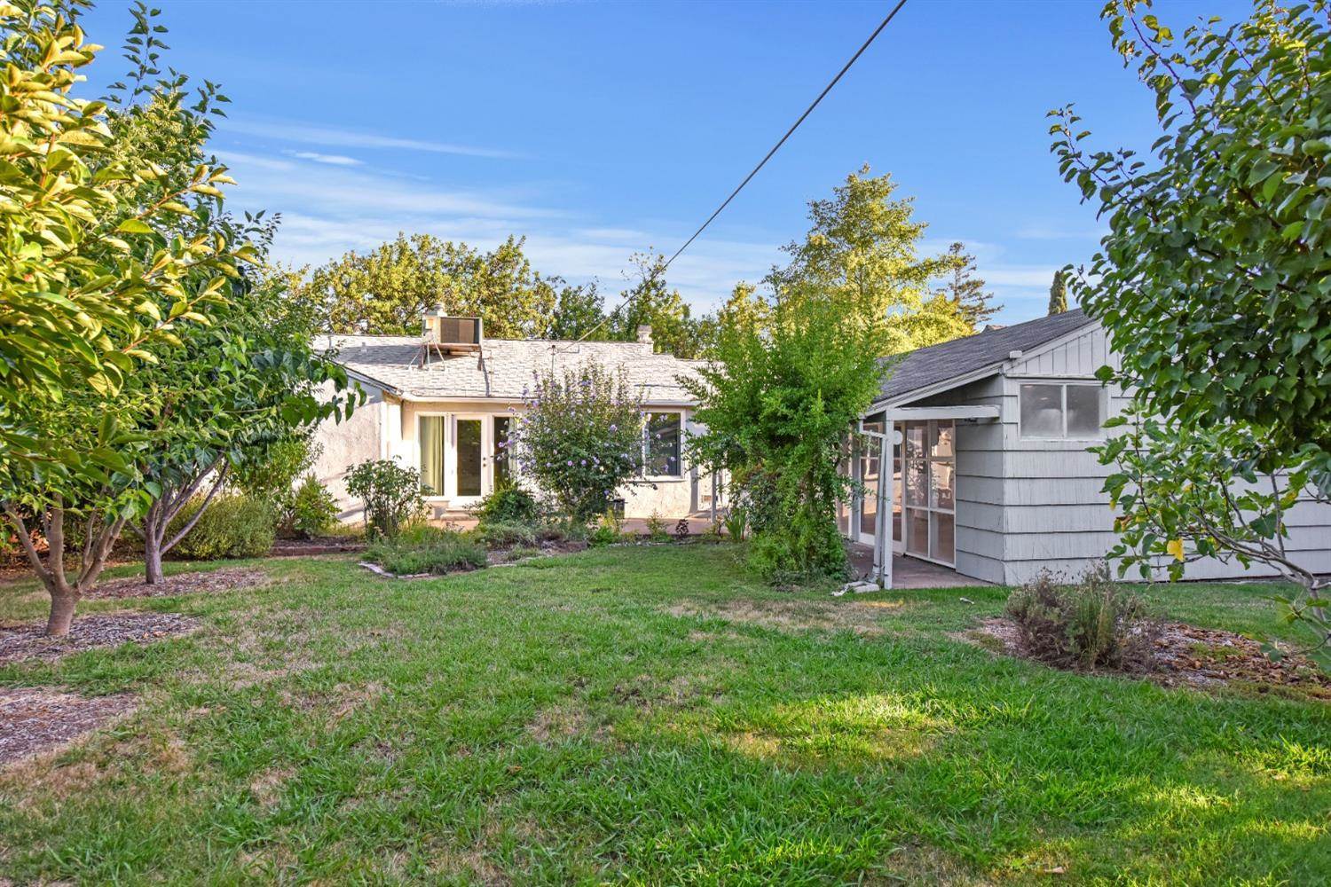 3921 Kings Way, Sacramento, CA 95821