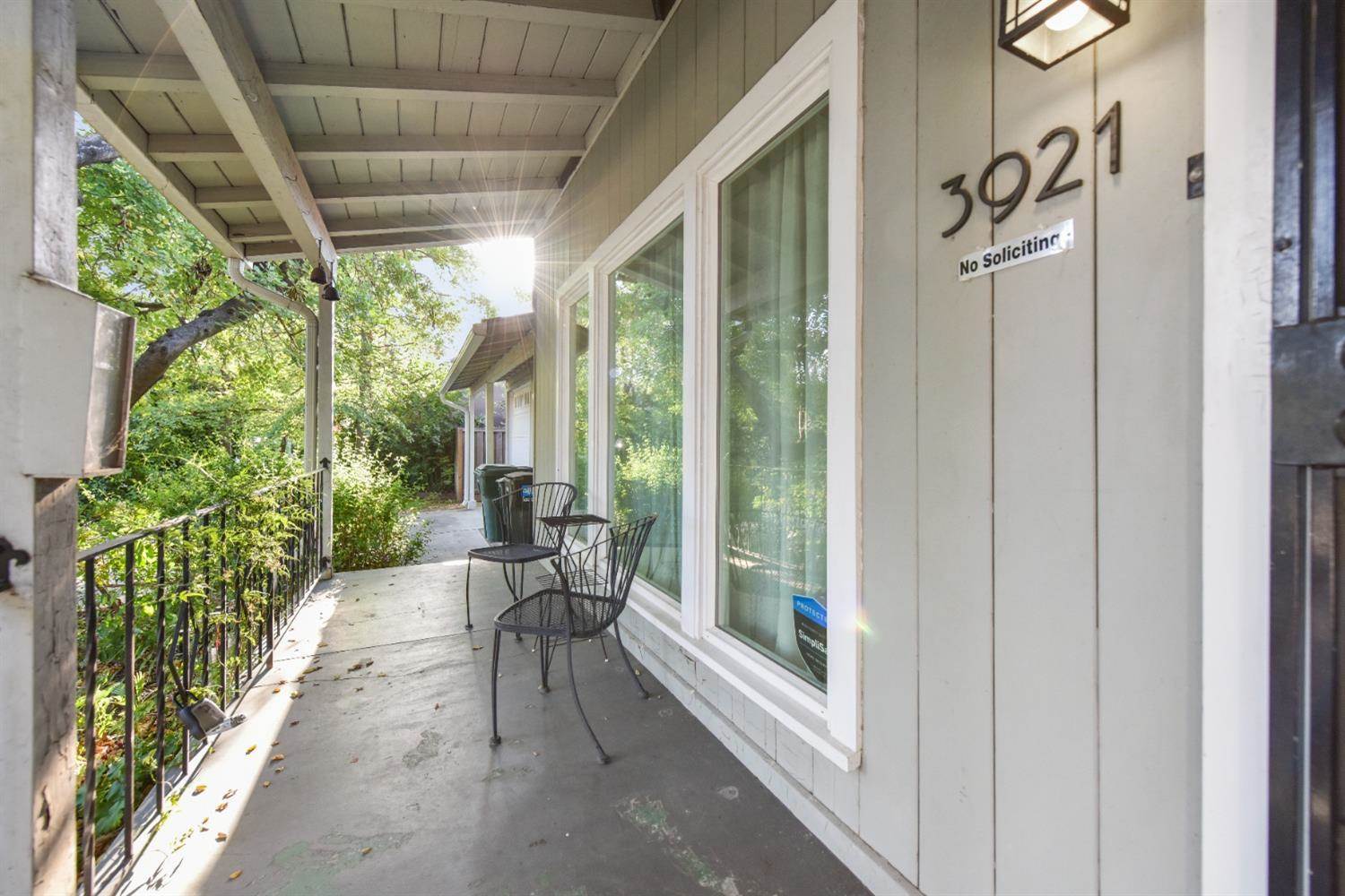 3921 Kings Way, Sacramento, CA 95821