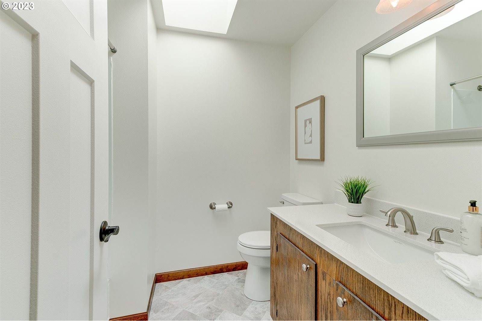 1625 SE Regner Rd, Gresham, OR 97080