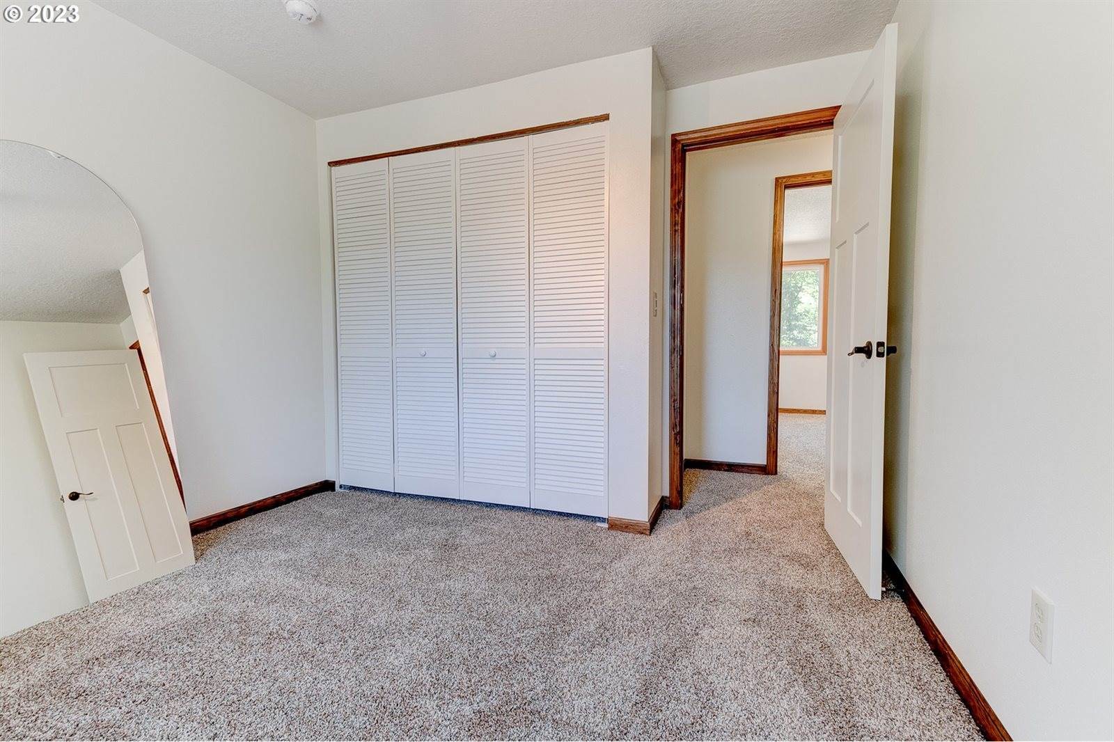 1625 SE Regner Rd, Gresham, OR 97080