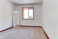 1625 SE Regner Rd, Gresham, OR 97080