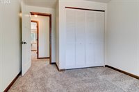 1625 SE Regner Rd, Gresham, OR 97080