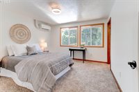 1625 SE Regner Rd, Gresham, OR 97080