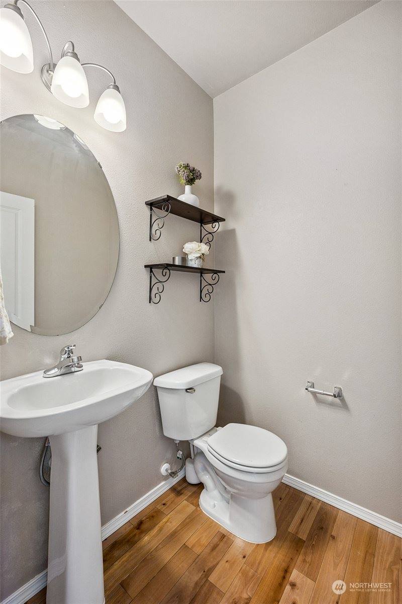 8928 Campus Meadows Loop NE, Lacey, WA 98516