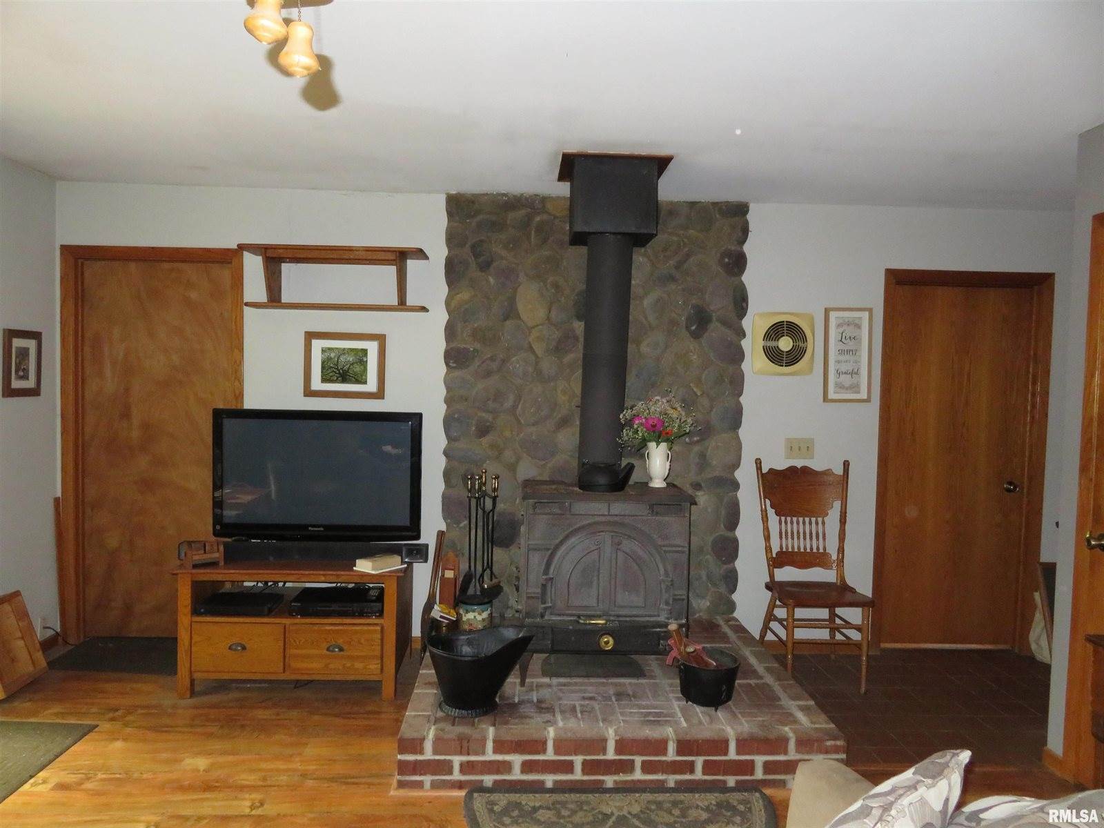 2975 157TH Avenue, Sherrard, IL 61281