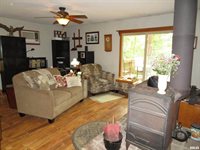 2975 157TH Avenue, Sherrard, IL 61281