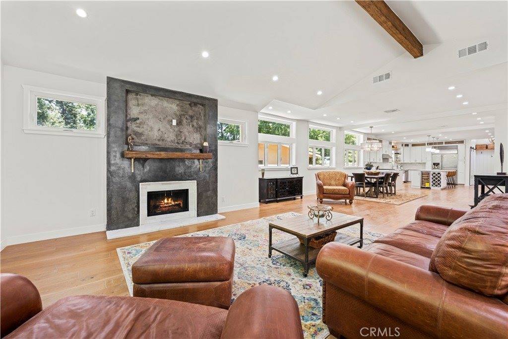 25019 Atwood Boulevard, Newhall, CA 91321