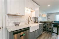 527 Eastbrooke Ln, Brighton, NY 14618