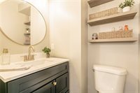 527 Eastbrooke Ln, Brighton, NY 14618