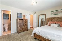 527 Eastbrooke Ln, Brighton, NY 14618