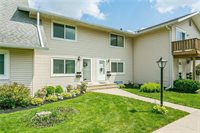 527 Eastbrooke Ln, Brighton, NY 14618