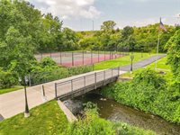 527 Eastbrooke Ln, Brighton, NY 14618