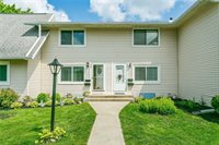527 Eastbrooke Ln, Brighton, NY 14618