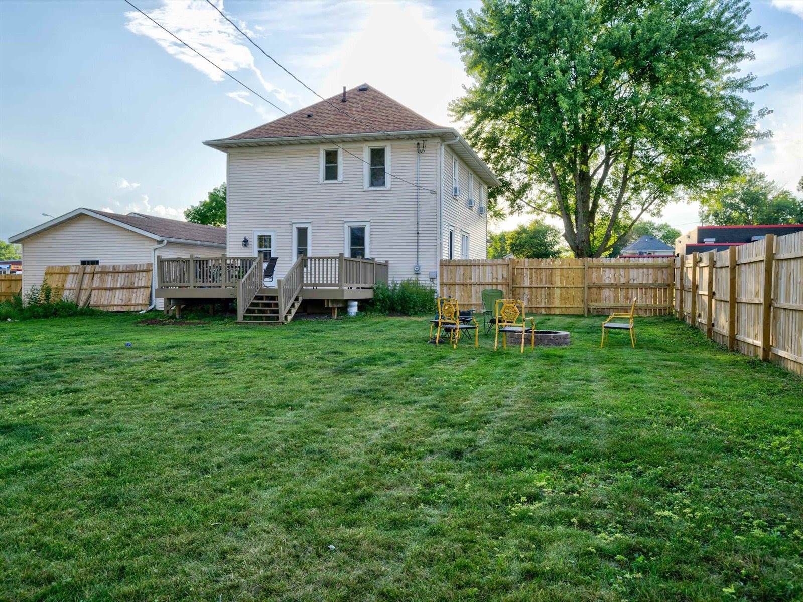 411 S Vine Avenue, Marshfield, WI 54449