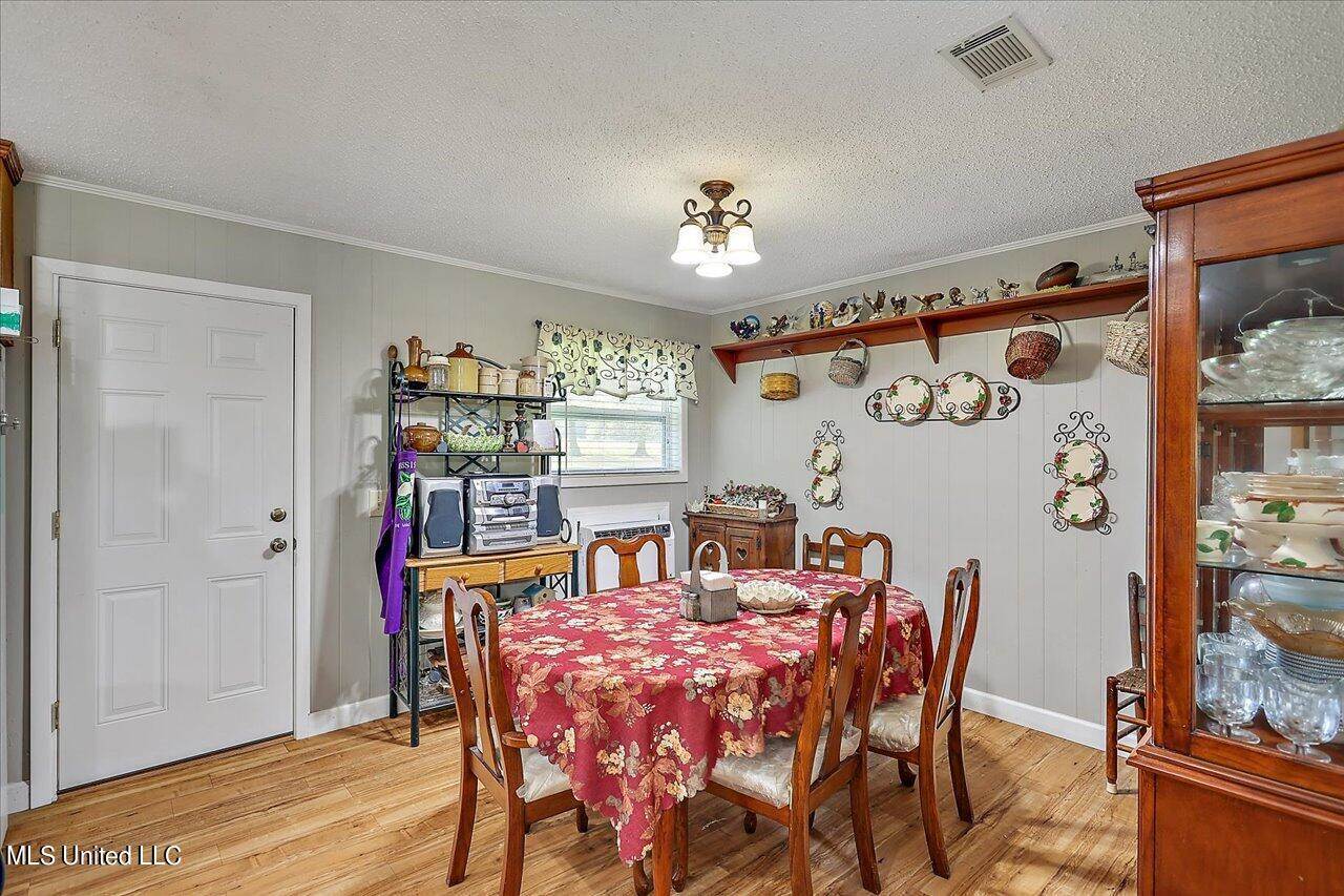 417 Gill Road, Brandon, MS 39042