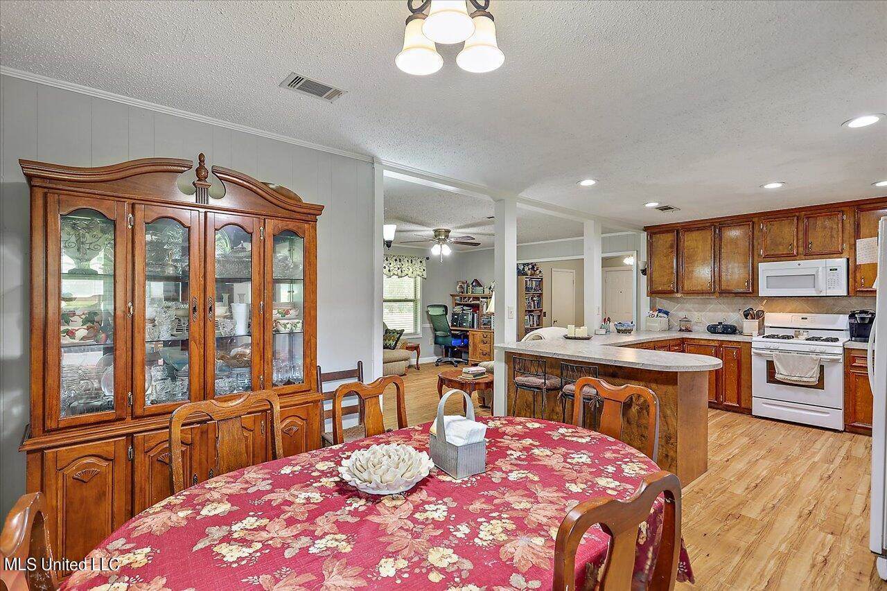 417 Gill Road, Brandon, MS 39042