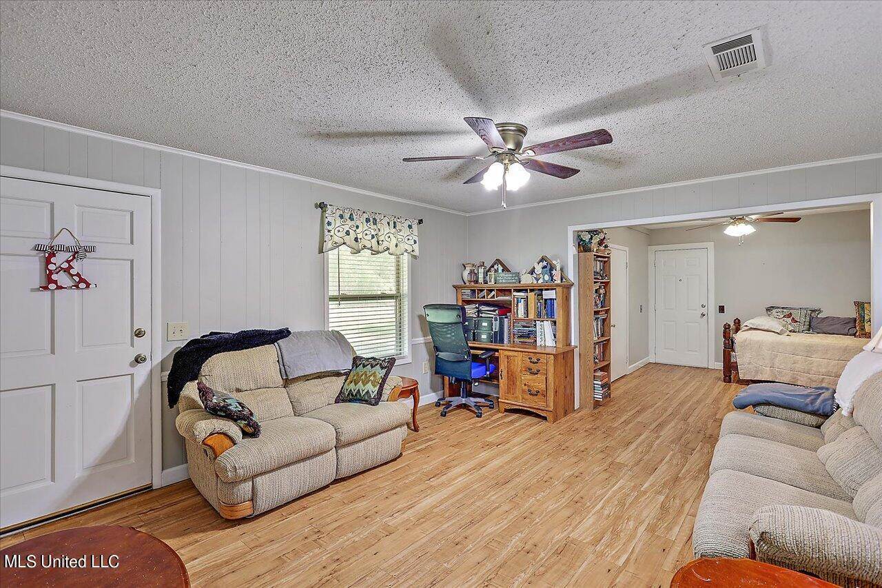 417 Gill Road, Brandon, MS 39042