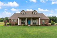 14 Porter Field Rd, Greenbrier, AR 72058