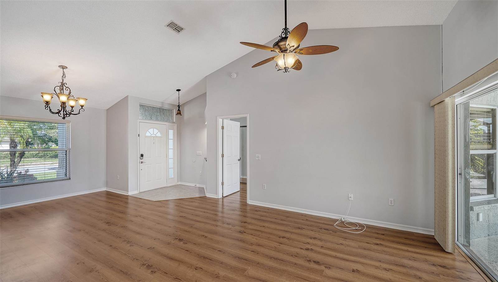 5007 72ND Street East, Bradenton, FL 34203