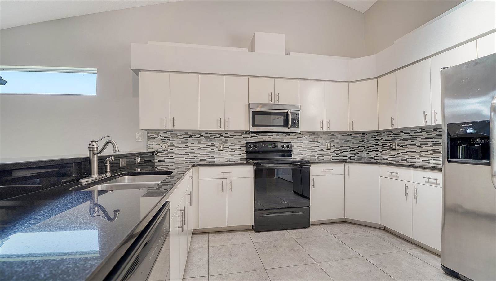 5007 72ND Street East, Bradenton, FL 34203