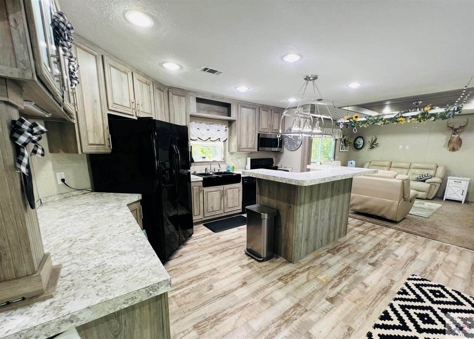 205 WG Sorsby Rd, Texarkana, TX 75501