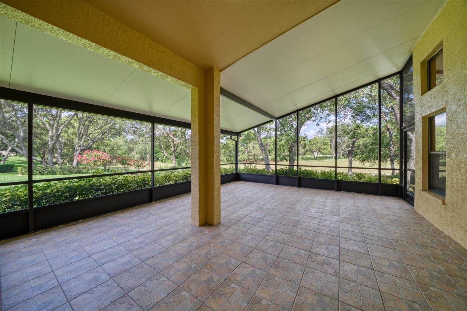 513 Bent Oak Court, Spring Hill, FL 34609