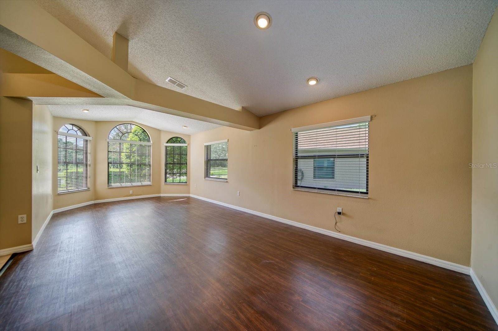 513 Bent Oak Court, Spring Hill, FL 34609