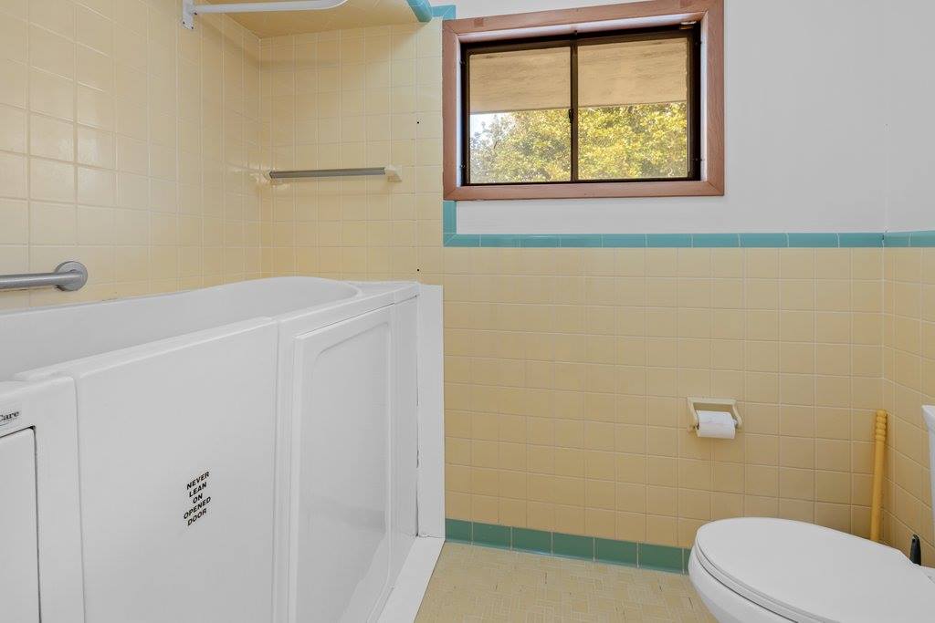 1709 Enterprise Blvd, Lake Charles, LA 70601