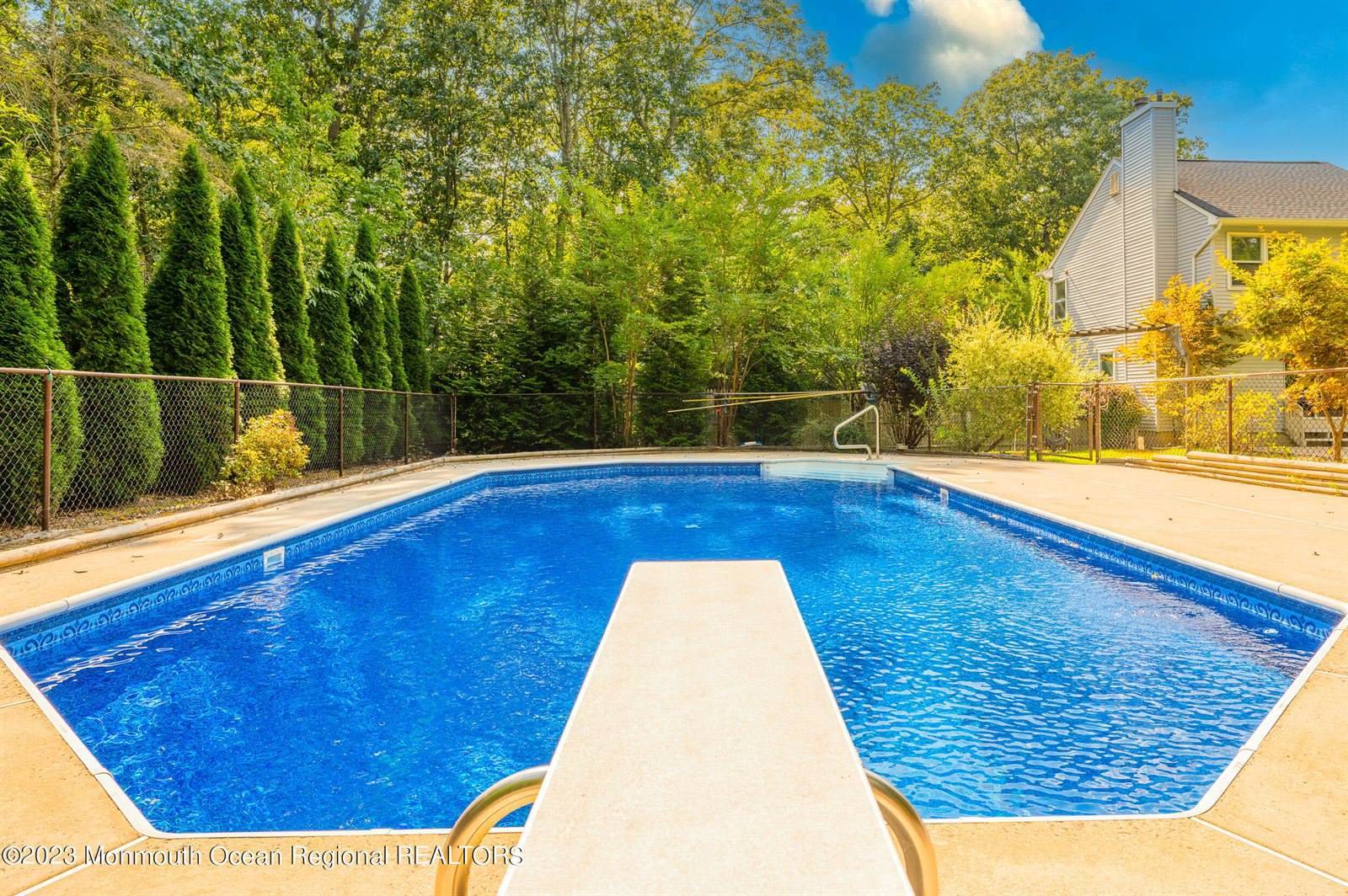 20 Bittersweet Drive, Jackson, NJ 08527