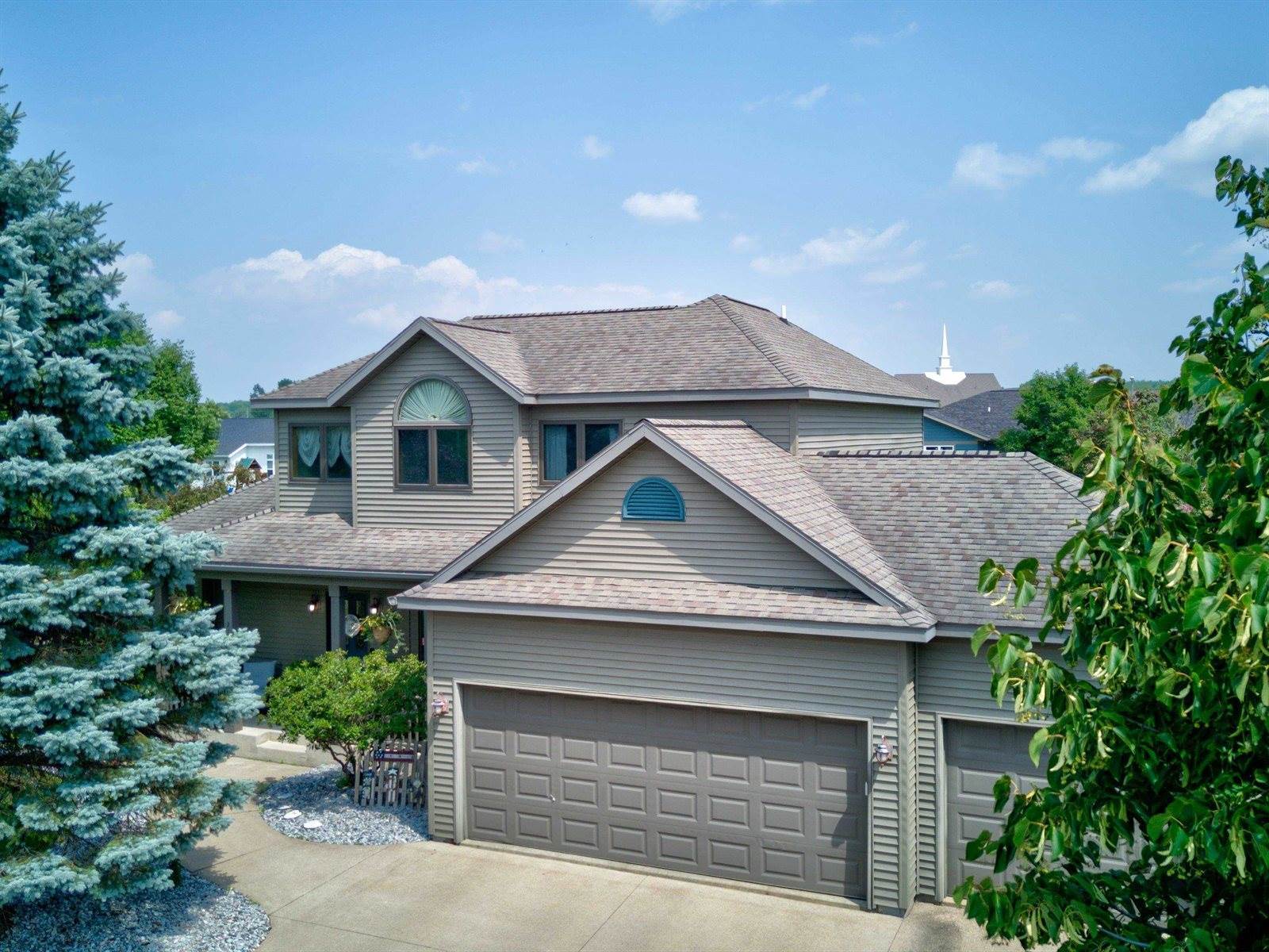 211 Magnolia Drive, Marshfield, WI 54449