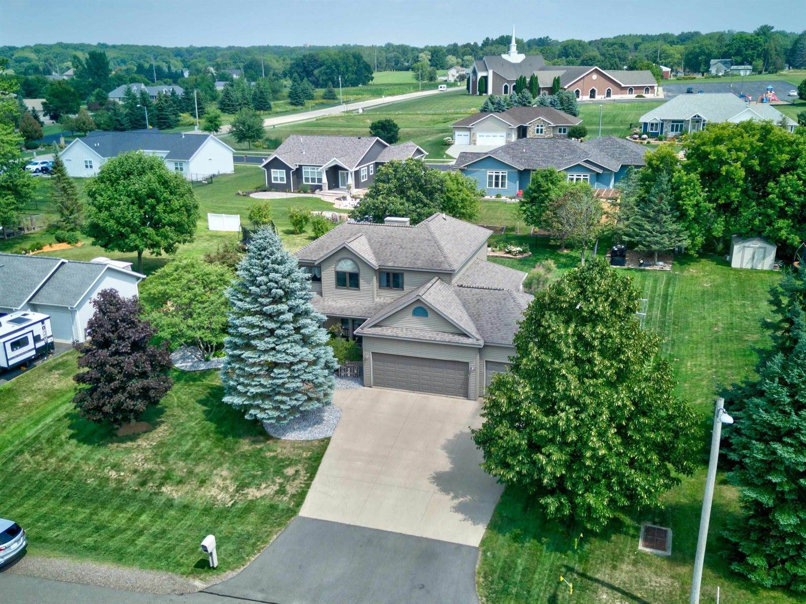 211 Magnolia Drive, Marshfield, WI 54449