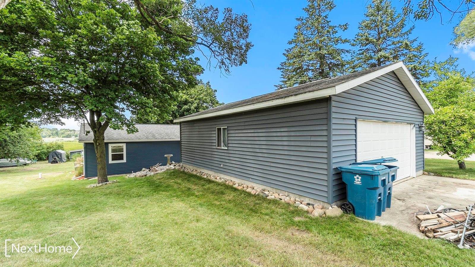 4556 Nipigon, Gladwin, MI 48624