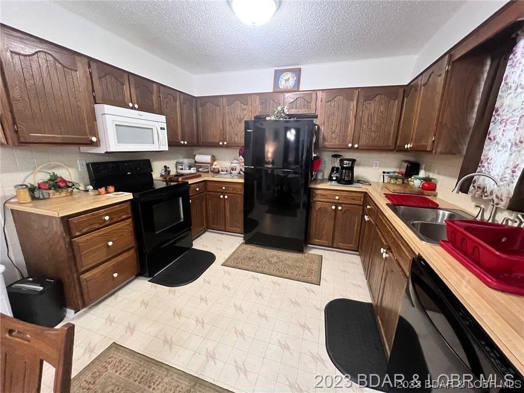 146 Helms Street, Camdenton, MO 65020