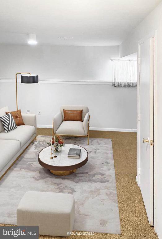 128 Three Rivers Drive, Newark, DE 19702