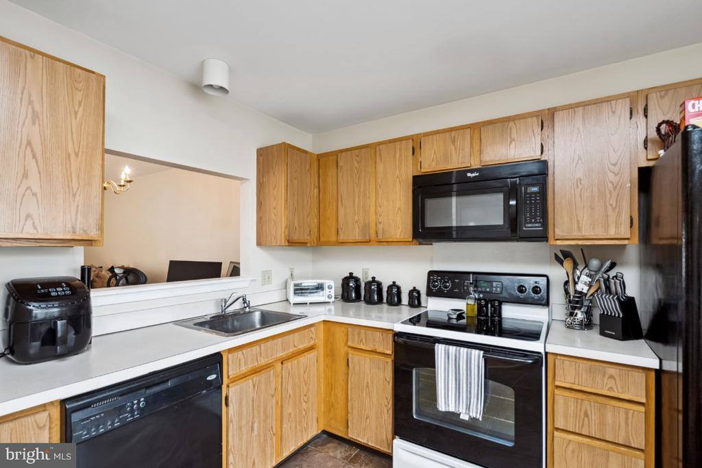 128 Three Rivers Drive, Newark, DE 19702