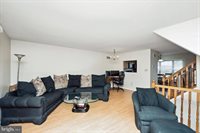 128 Three Rivers Drive, Newark, DE 19702