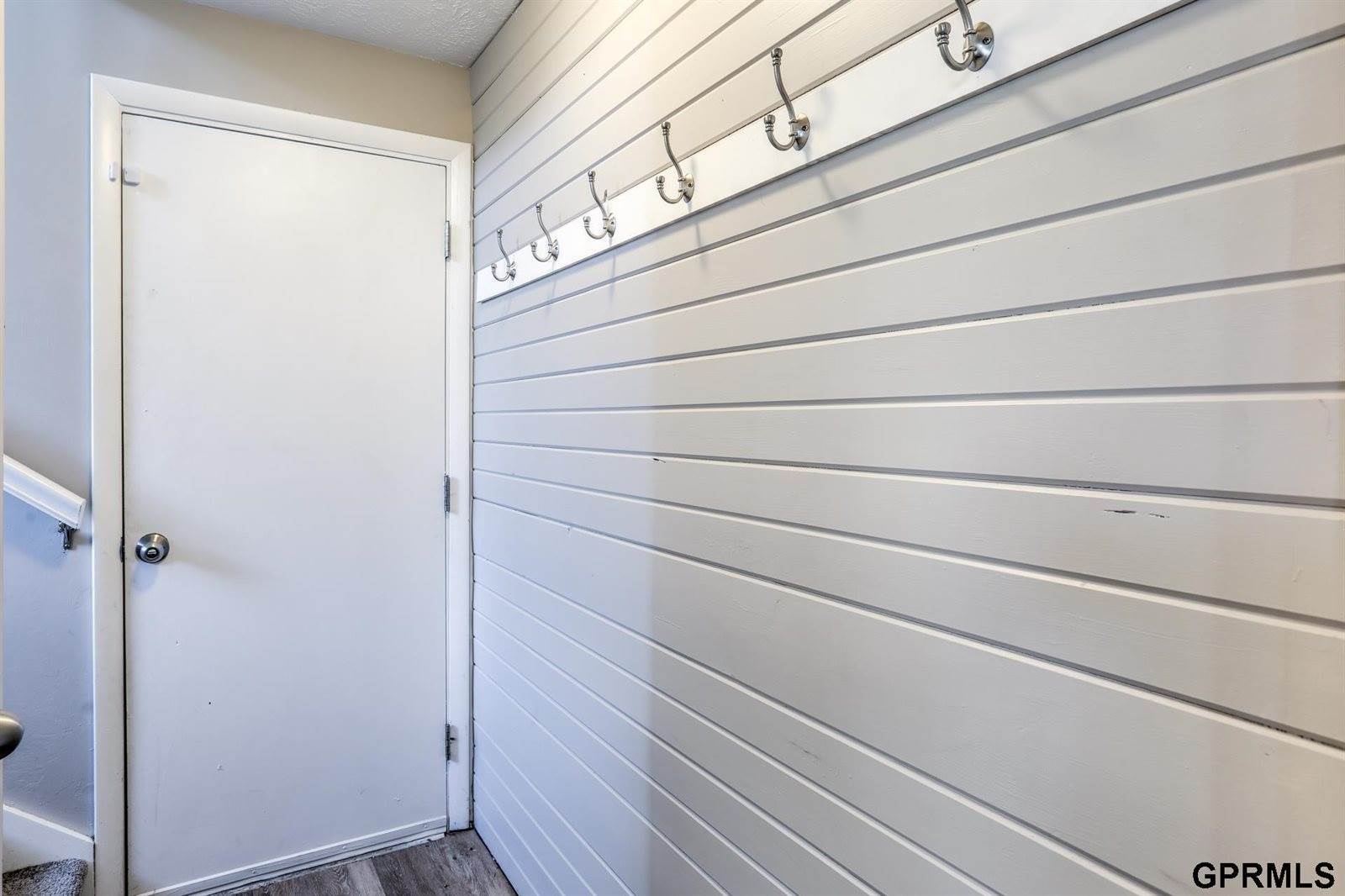 3389 S 130 Street, Omaha, NE 68144