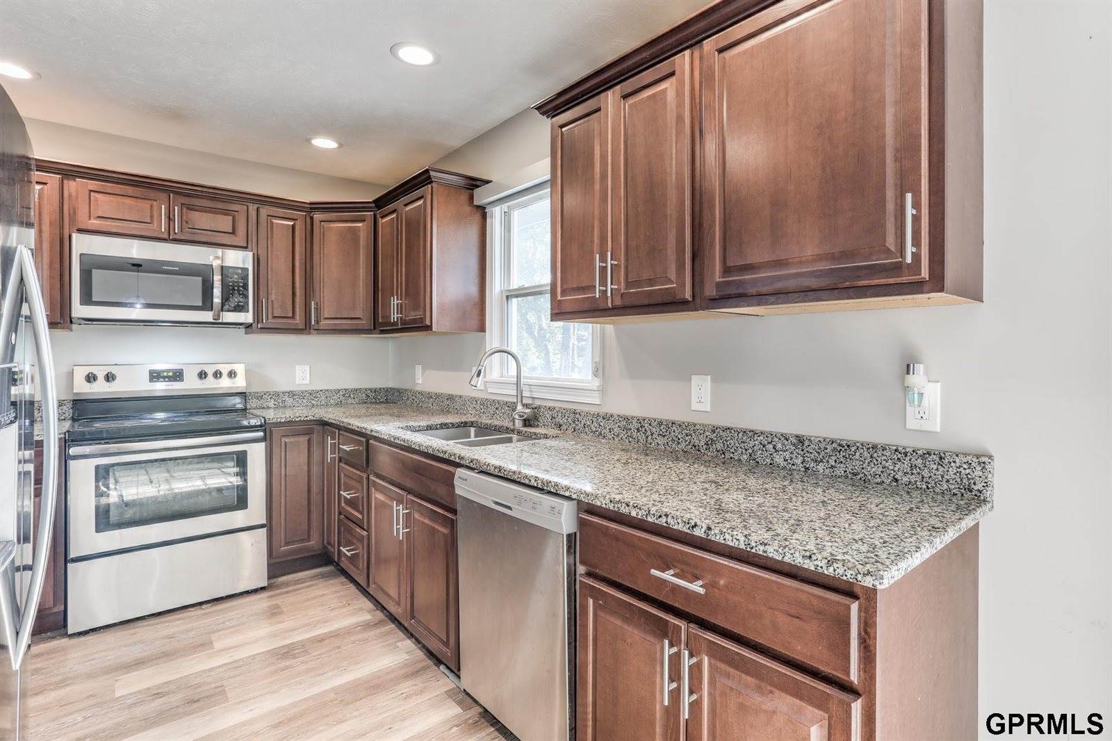 3389 S 130 Street, Omaha, NE 68144