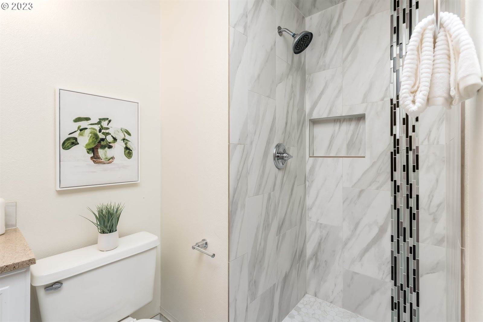 11775 SW Crater Loop, Beaverton, OR 97008