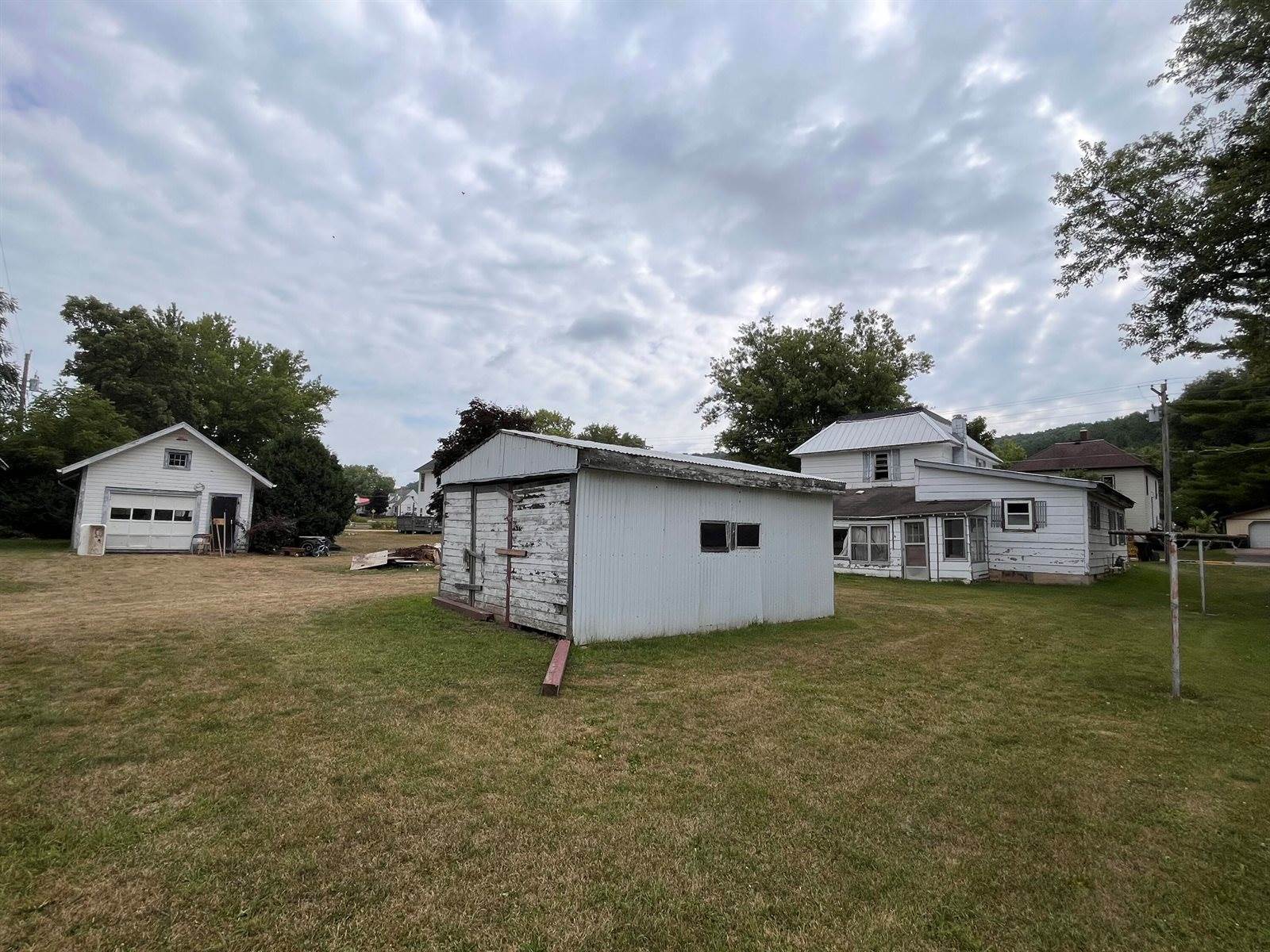 207 North Maiben St, Readstown, WI 54652