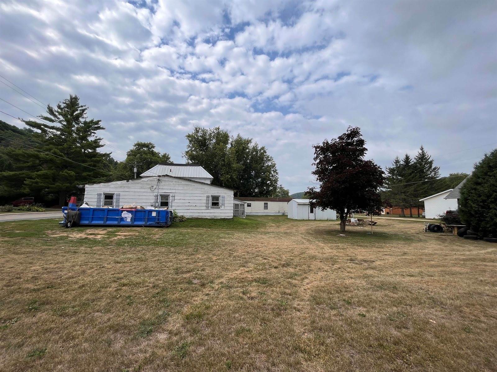 207 North Maiben St, Readstown, WI 54652