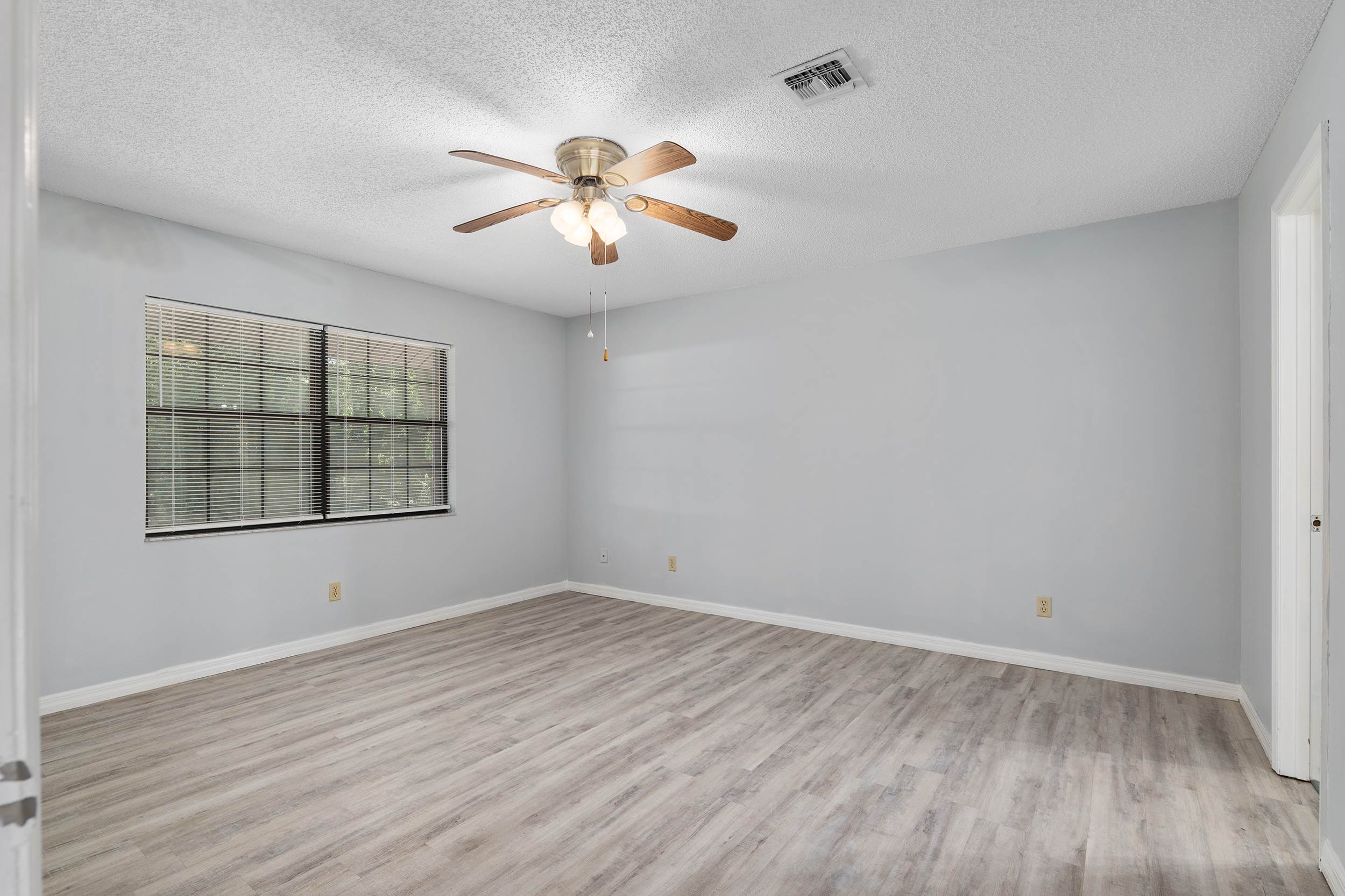 4550 NE 24TH Court, Ocala, FL 34479