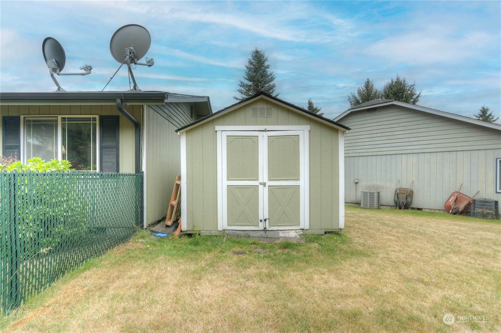 6421 Congressional Drive SE, Lacey, WA 98513