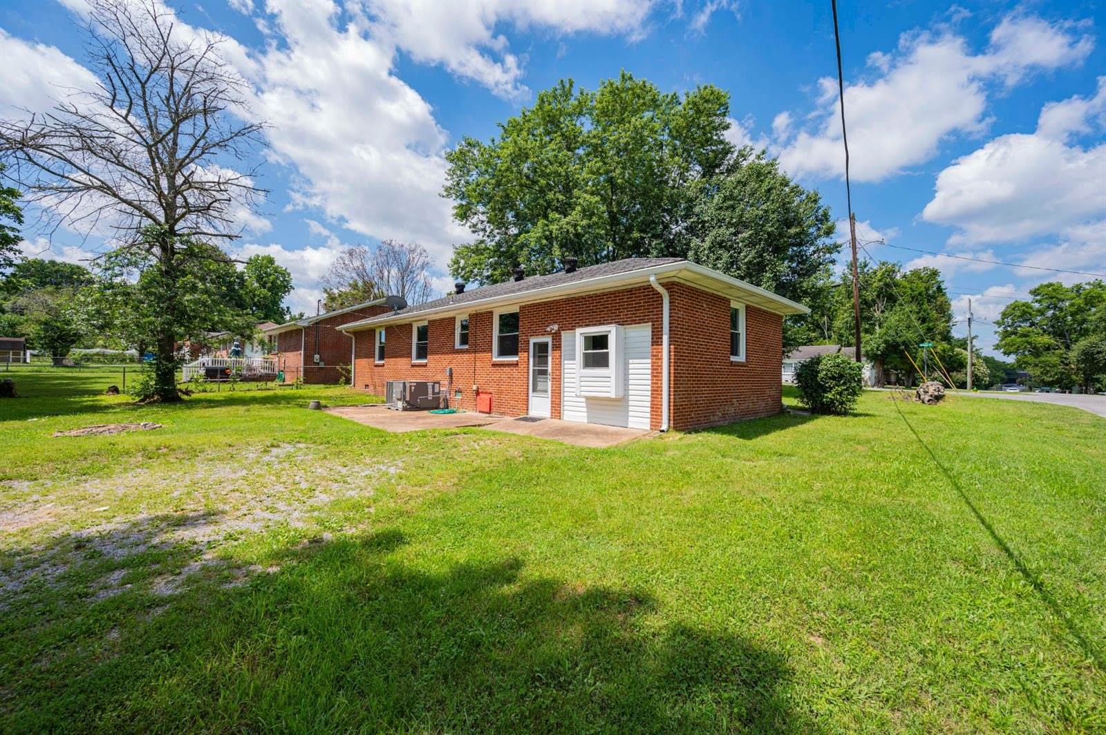 337 Malone Dr, Gallatin, TN 37066