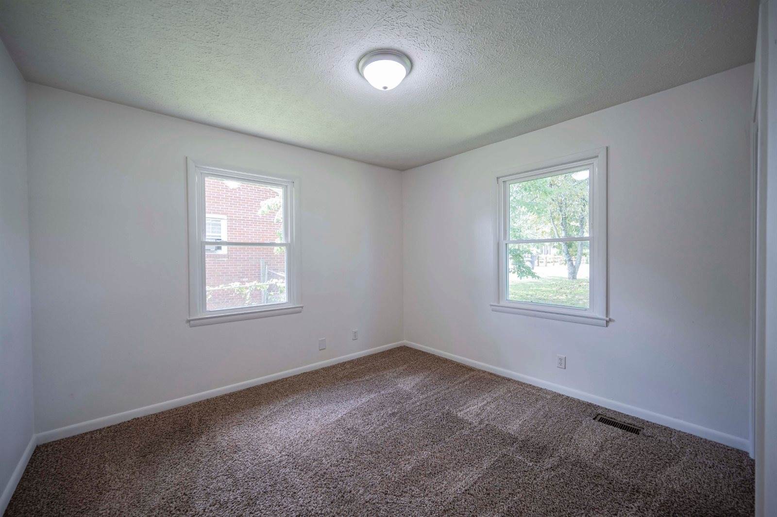 337 Malone Dr, Gallatin, TN 37066