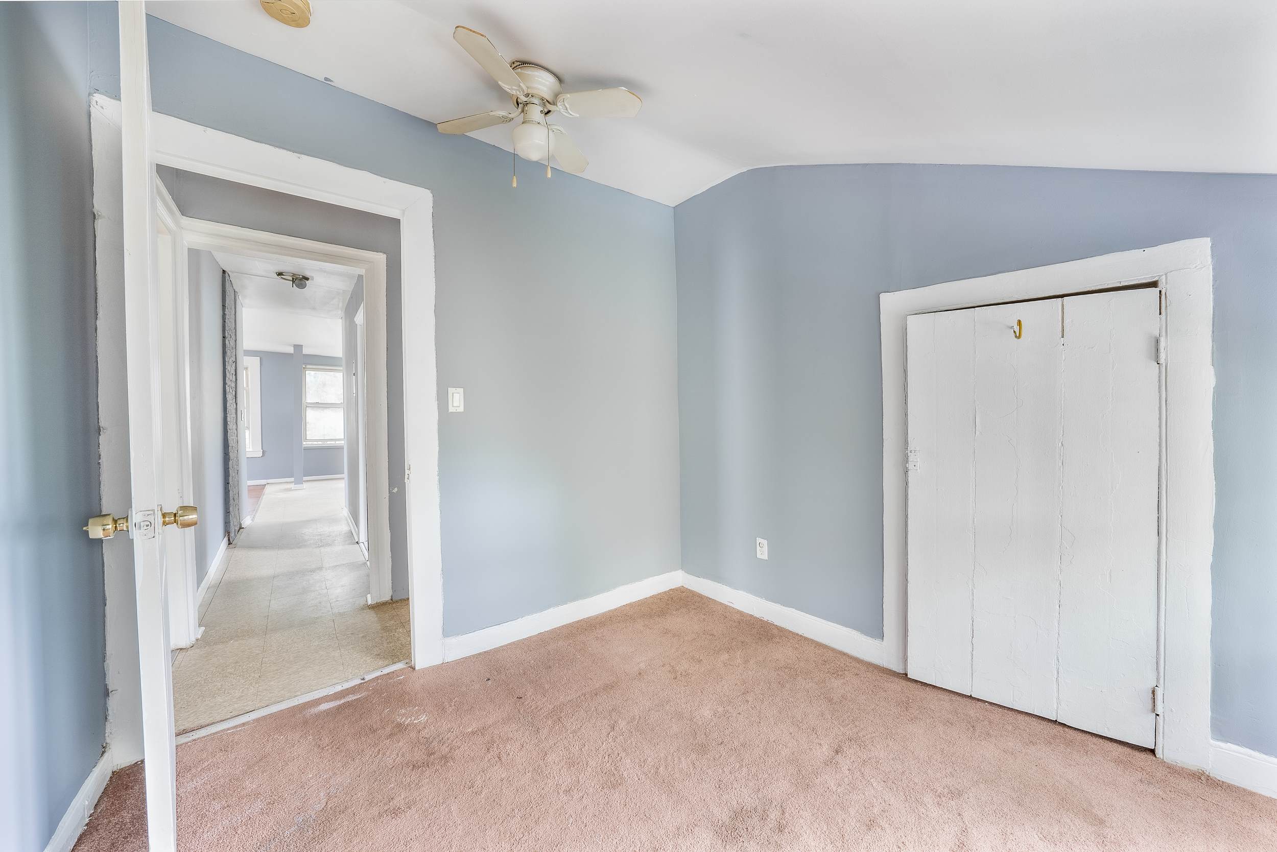 51 Becker Ter, Irvington Township, NJ 07111