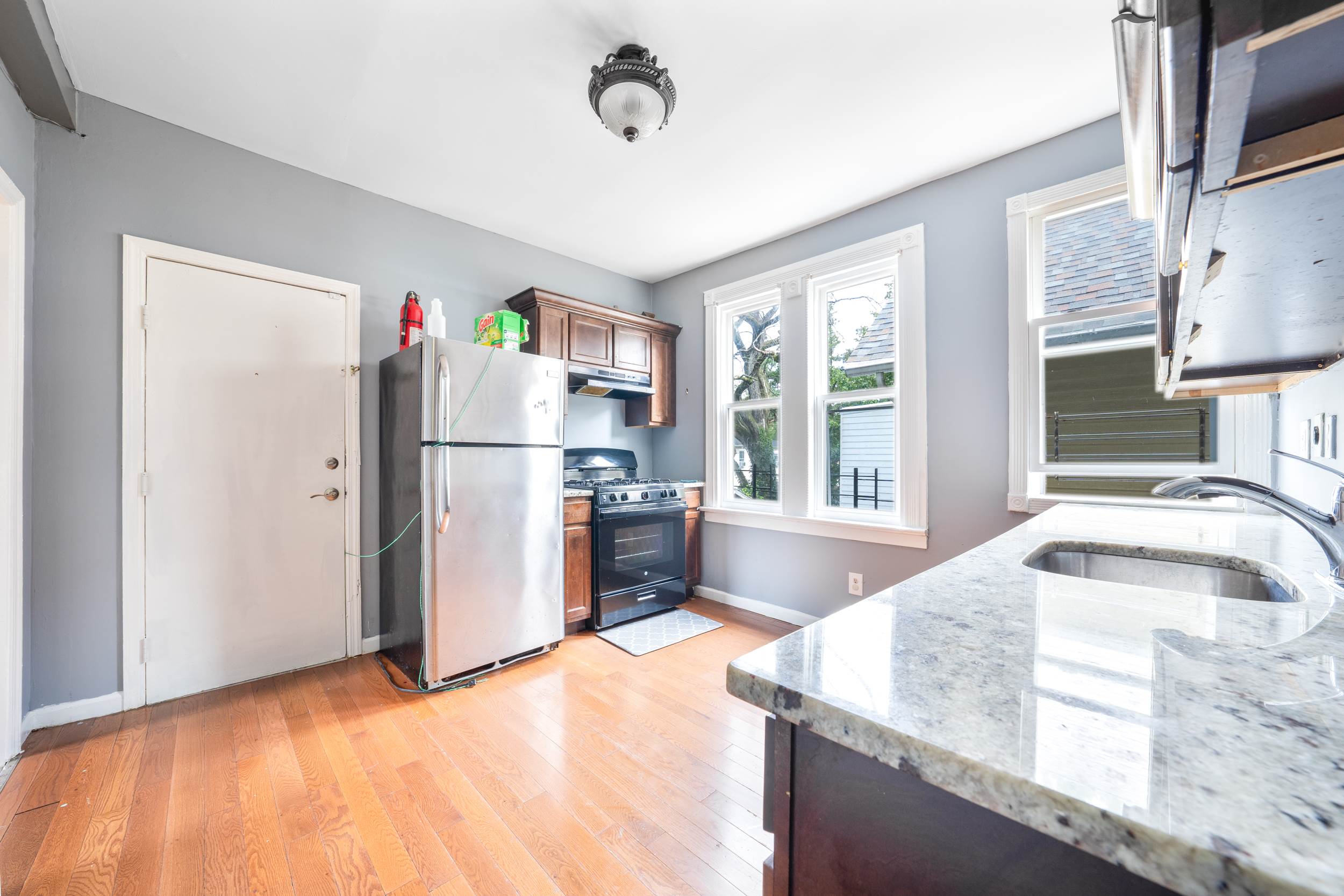 51 Becker Ter, Irvington Township, NJ 07111