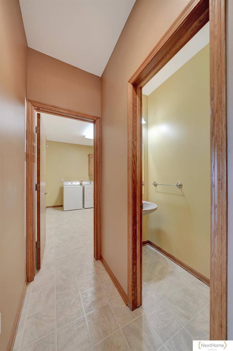 9084 N 14 Street, Lincoln, NE 68531