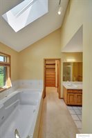 9084 N 14 Street, Lincoln, NE 68531