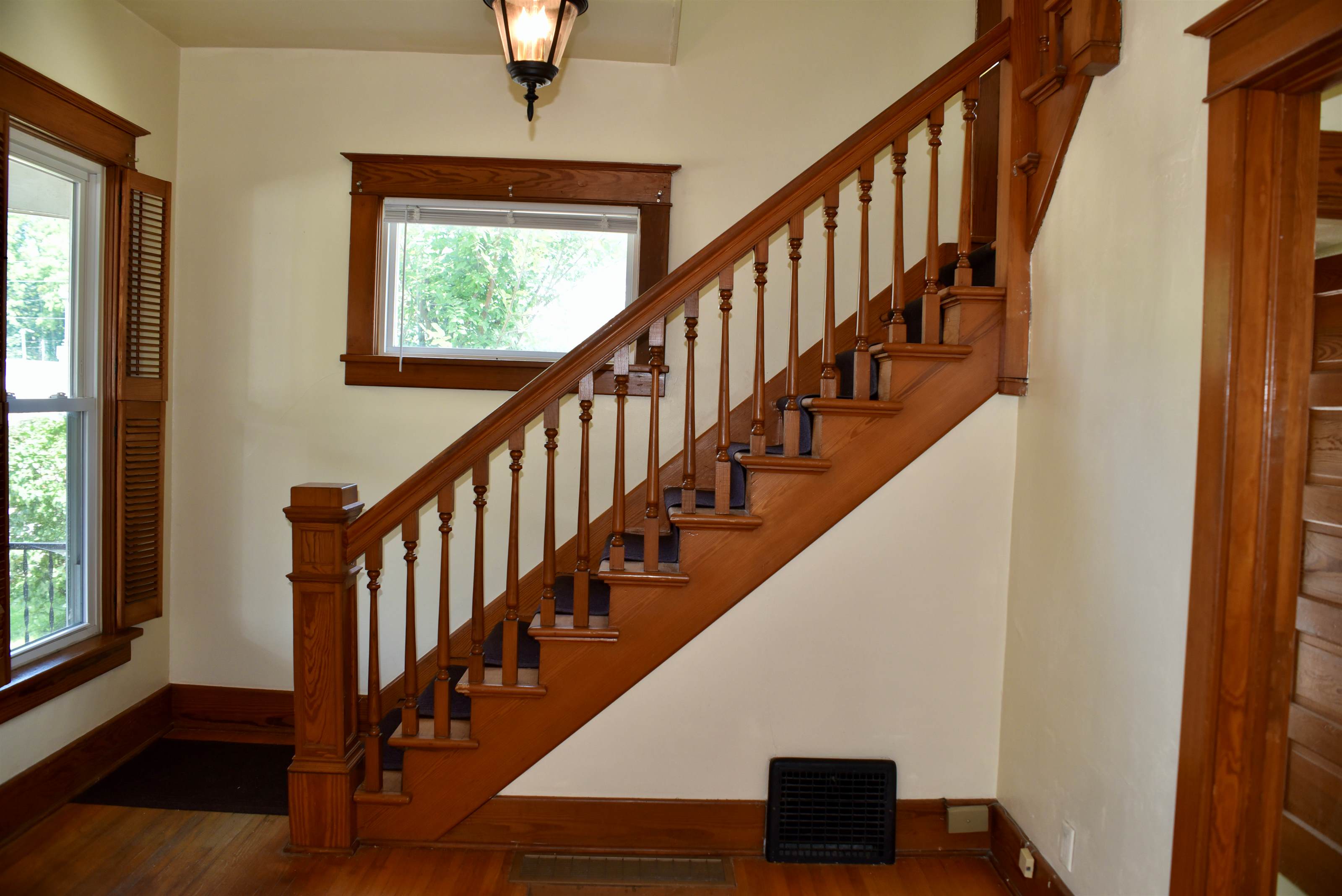 607 Park Avenue, Muscatine, IA 52761